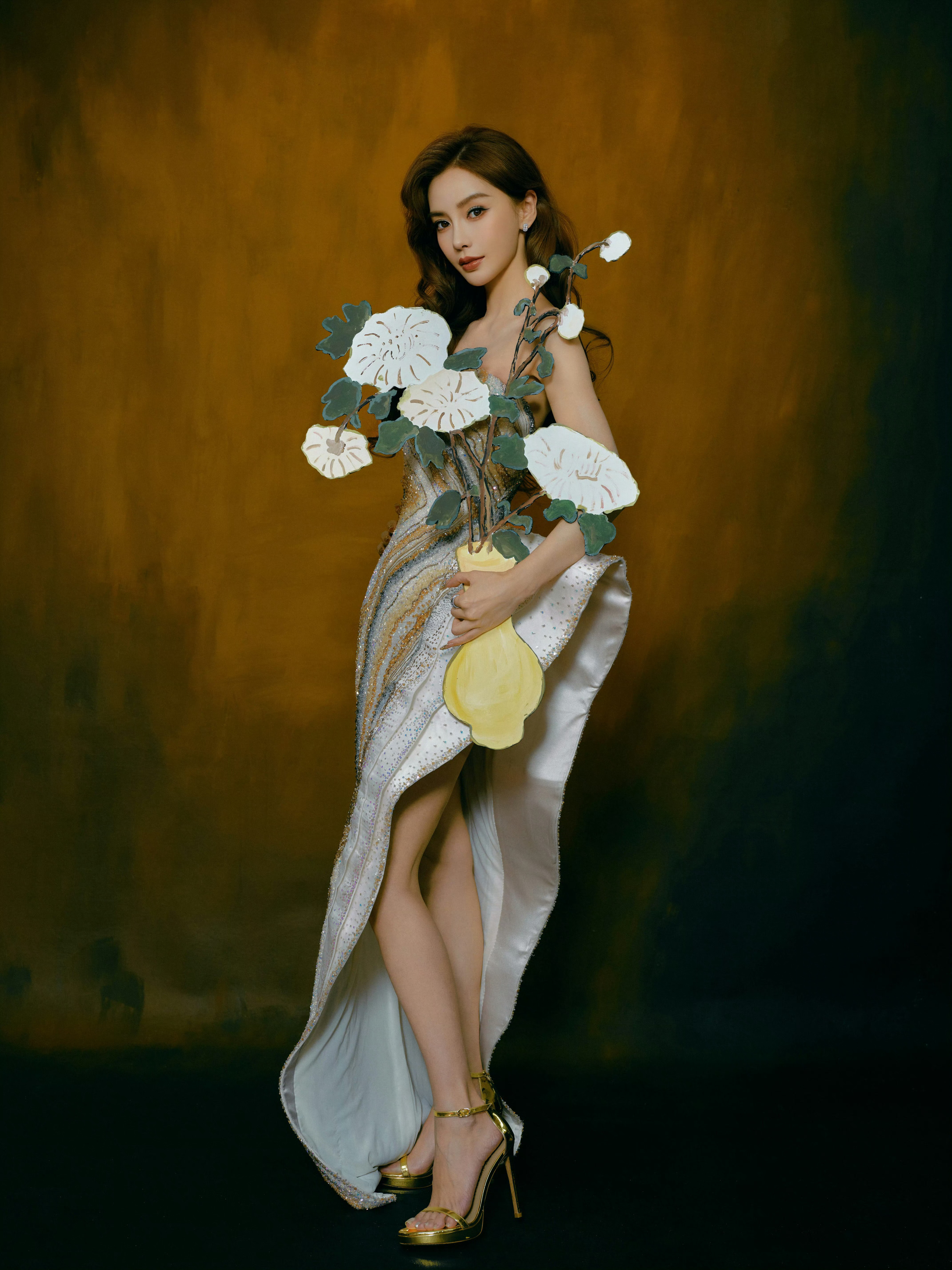 Angelababy x 最新物料