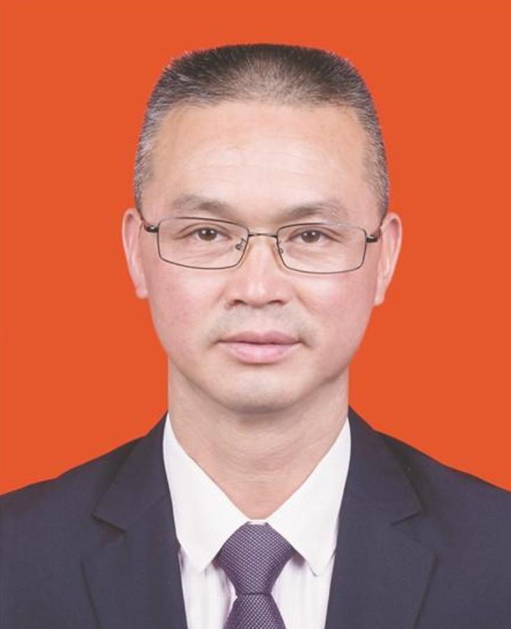 1997年，19岁战士为救人而牺牲，父母几度昏厥，可谁料20年后，战士母亲病逝，