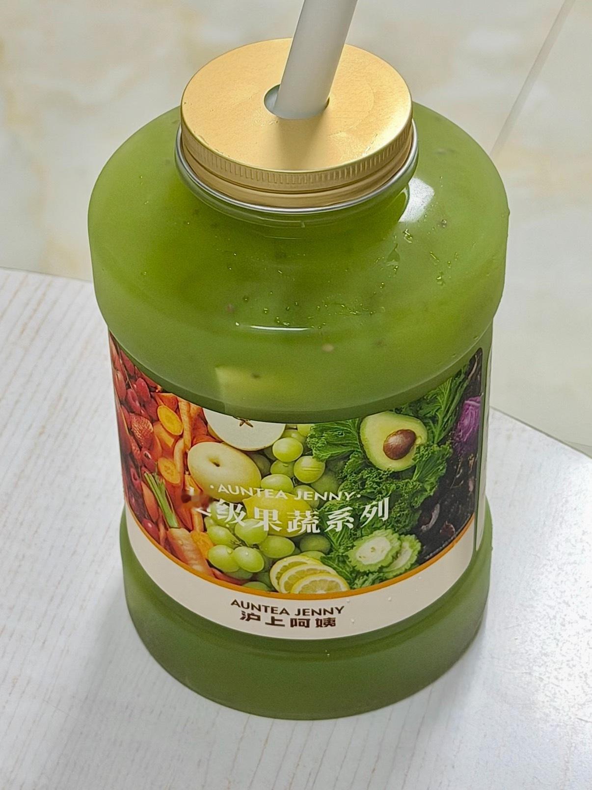 羽衣甘蓝 农药有点夸张了！羽衣甘蓝确实容易招蚜虫、菜青虫等，那是因为家庭露天种植