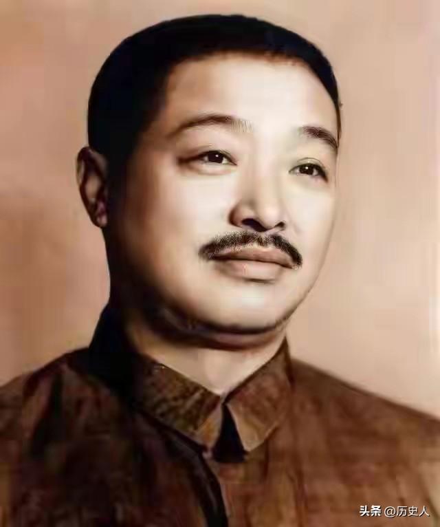 阅人无数的蒋介石，唯独最怕这位元帅：只见一次，终身不敢再见第二回
 
蒋介石这辈