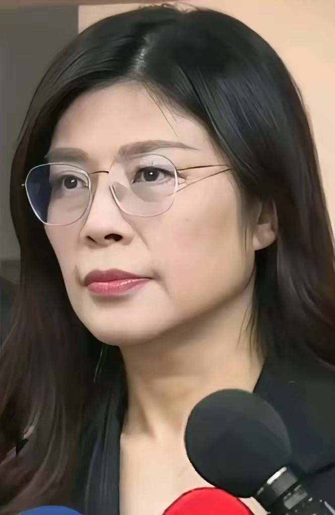 郑丽文三观很正啊，这个国民党新主席值得期待
内文当选中国国民党主席以后，国民党的