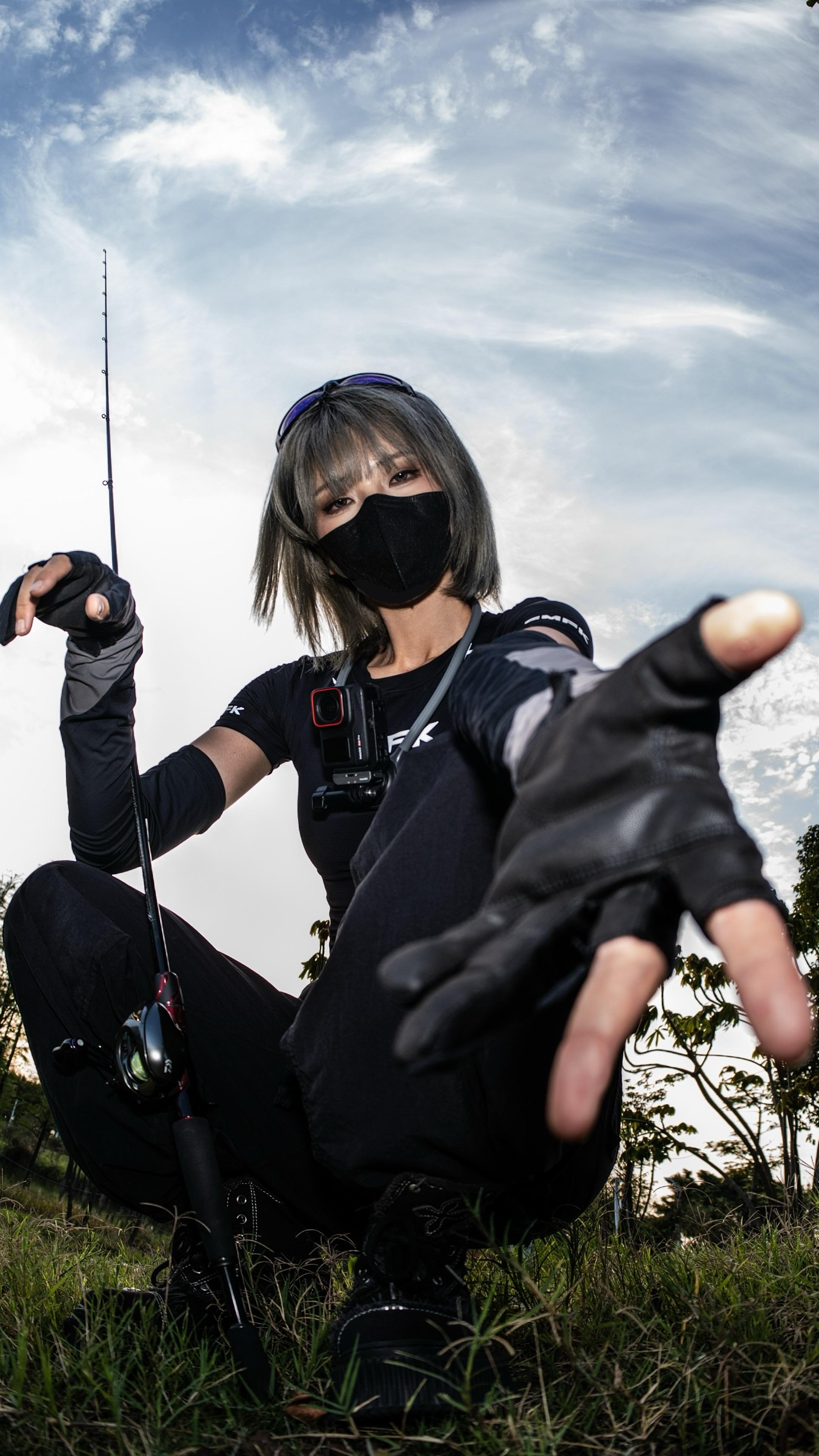 还躺？走！出去钓鱼。