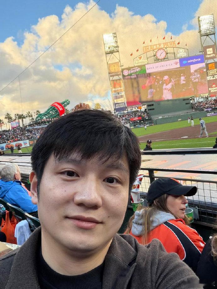 樊振东破圈之旅 虽然不想承认，但樊振东确实是从ittf退役了。即使樊振东本人和球