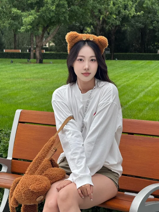 都去拍环球门口的大草地🐿️