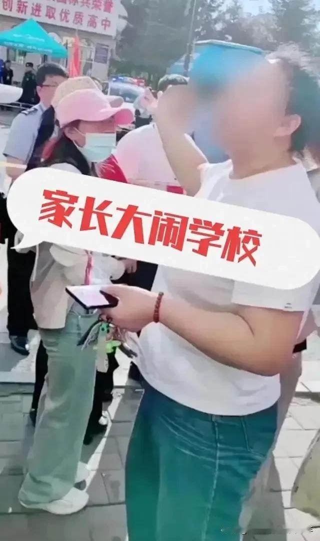 教师队伍不是弱势群体，而是文明群体！
因此，面对野蛮部落的寻衅滋事，教师队伍往往