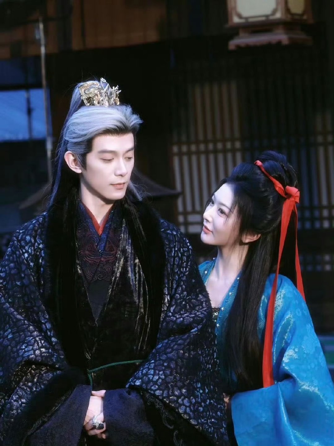 孔雪儿邓凯双人封面孔雪儿邓凯精彩OK双人杂志 哇哇哇 是双人封面！不齐而俞赢麻了