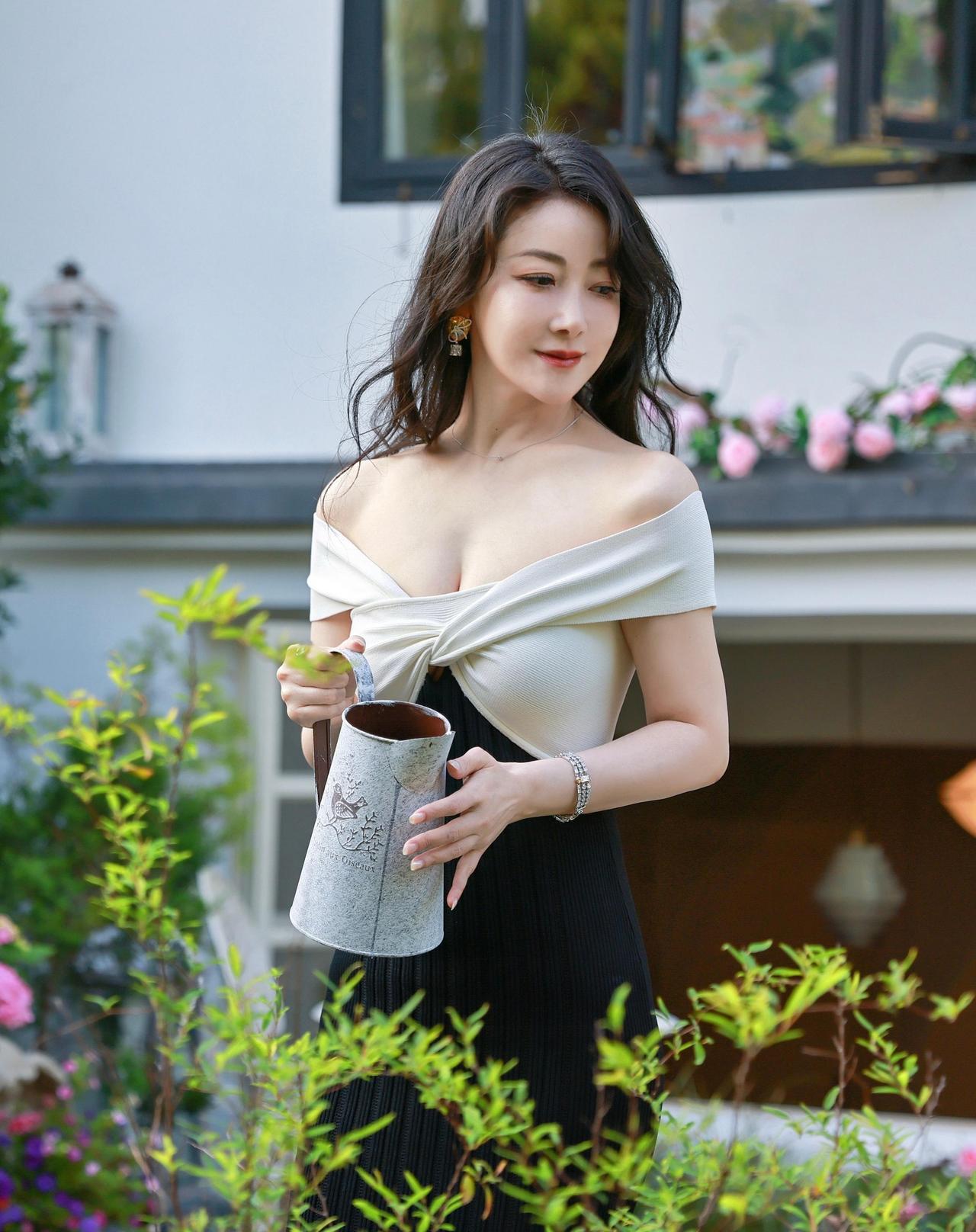 女人如何穿出含蓄的性感?