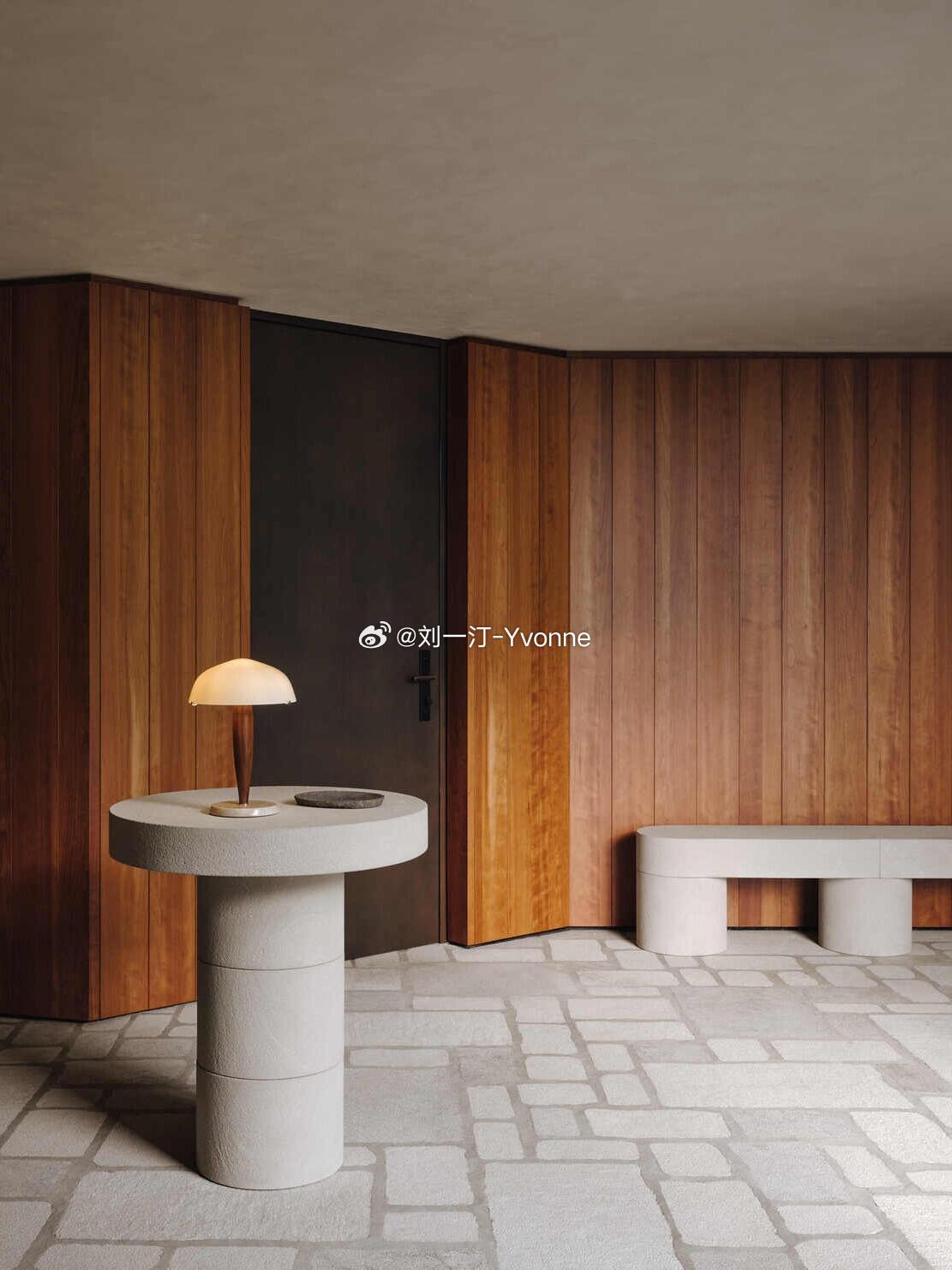 让住宅融入自然与乡土. Atelier Carle|||这座位于魁北克的湖畔乡村