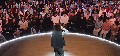 男人至死是少年的真相原来是这个149秒没有一句脏话全在骂 看完大顺这段脱口秀瞬间