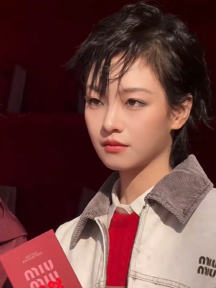 miumiu线下活动的生图：赵今麦、刘浩存、李庚希，看看花花的表现力怎么样 