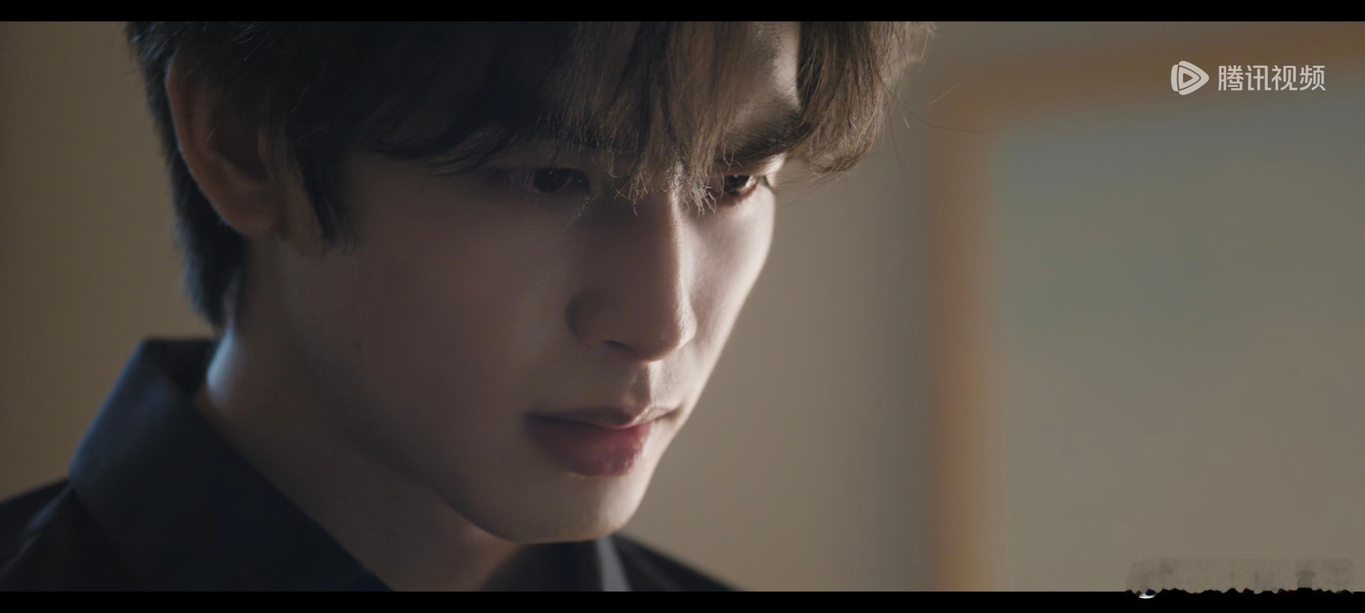 导演好喜欢怼脸！今日份更新看完，我去看小说了——《骄阳似我》骄阳似我