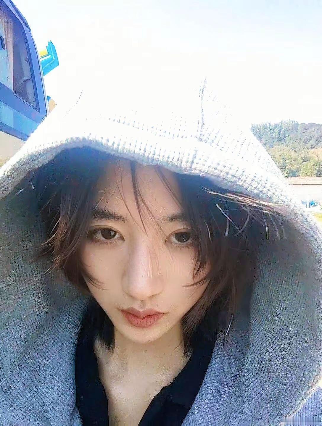 困😪。