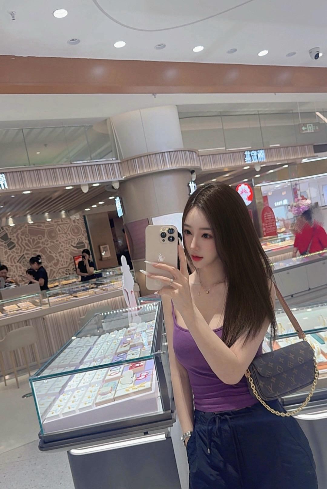 妹妹说紫色很有韵味