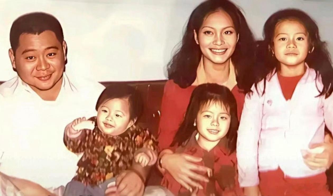 大S妈妈年轻的时候和马筱梅长得好像啊… 贾乃亮离婚后会一起管孩子 | 小S二女儿