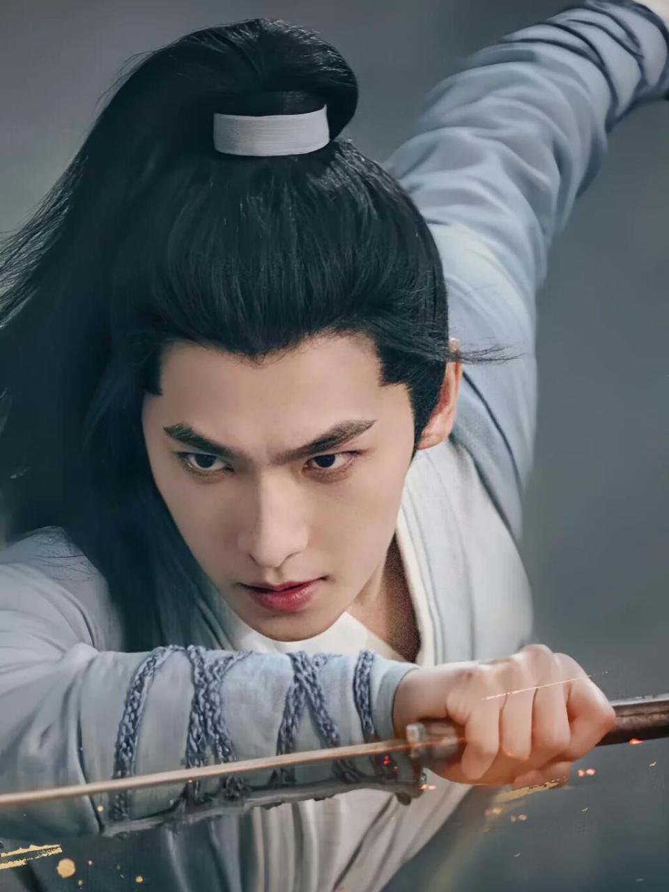 《不让江山》2月底开机主演：杨洋、周洁琼、翟子路、天放导演：费振翔我只能说杨洋太