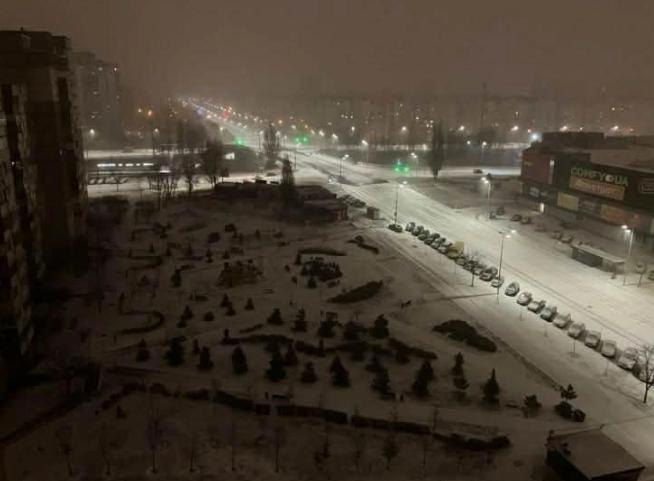 基辅号召紧急大撤退！在俄罗斯发起罕见的冬季空袭之后，基辅市长克里琴科已经号召这座