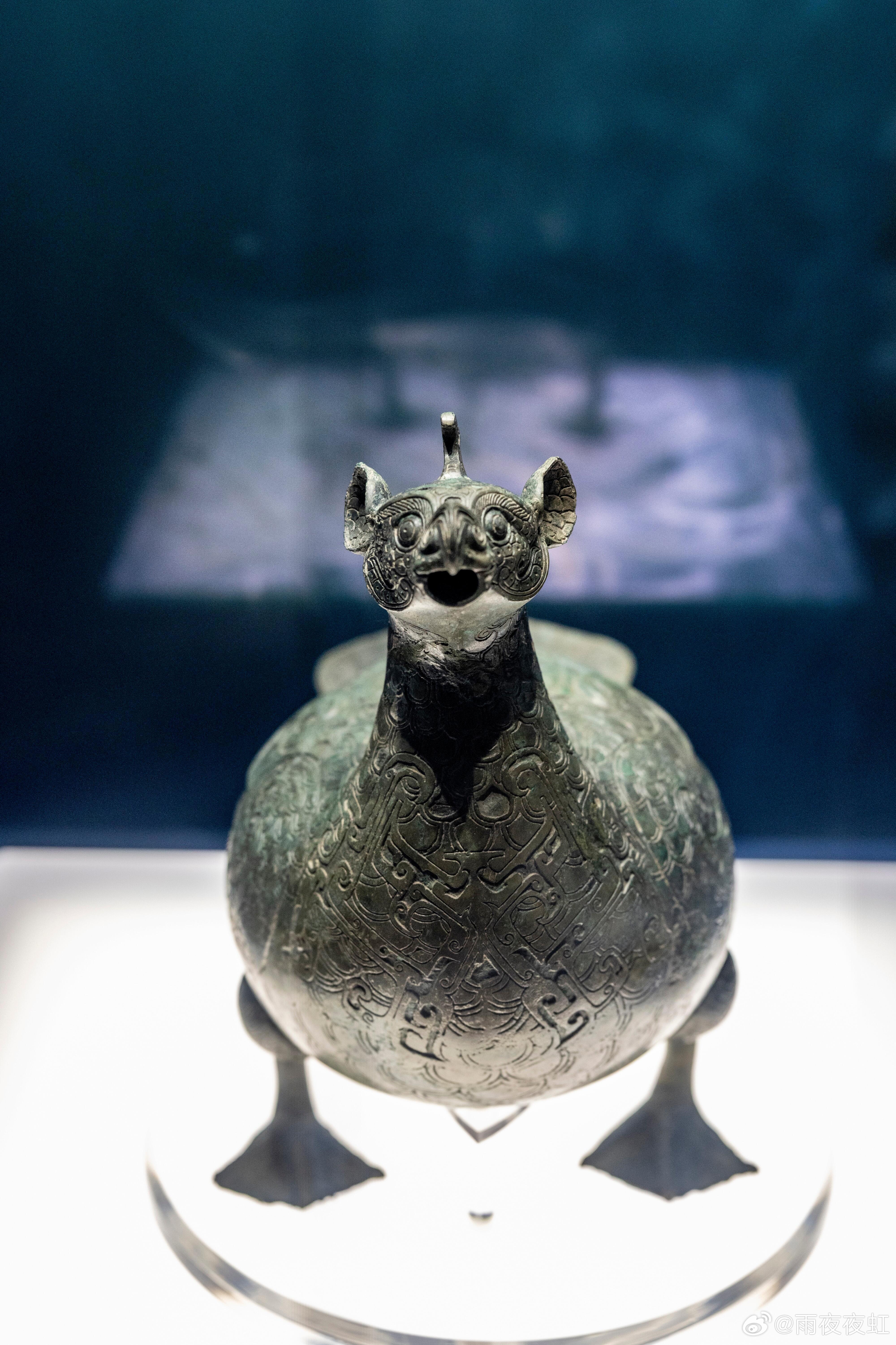 重庆中国三峡博物馆（重庆博物馆），这座首批国家一级博物馆宛如时光宝盒，珍藏着古人