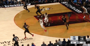 非卖品！VJ·埃奇库姆上演空接飞扣！
在今天NBA常规赛费城对阵步行者的第一节比