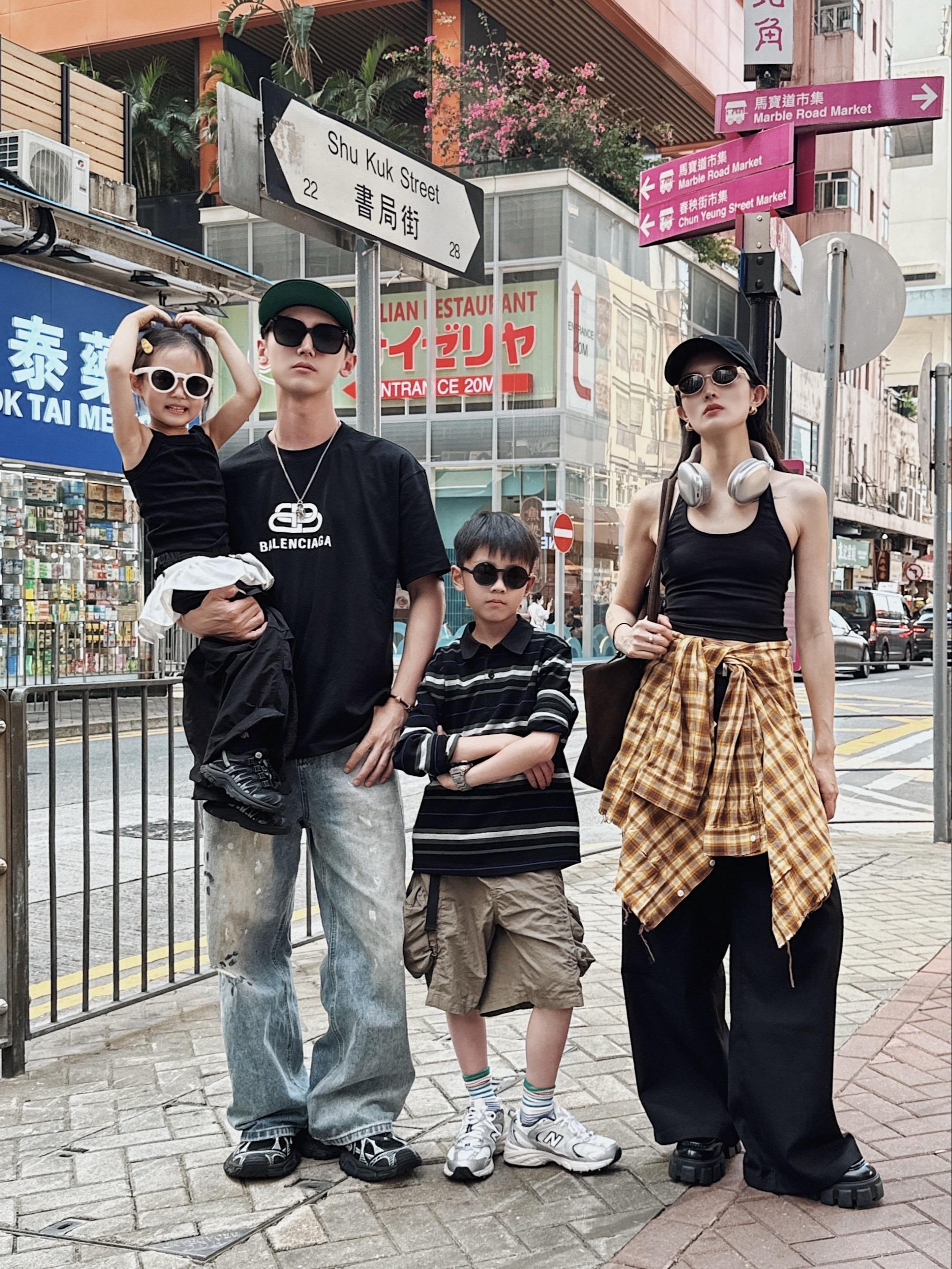 不是请来的模特！是货真价实的一家四口！！