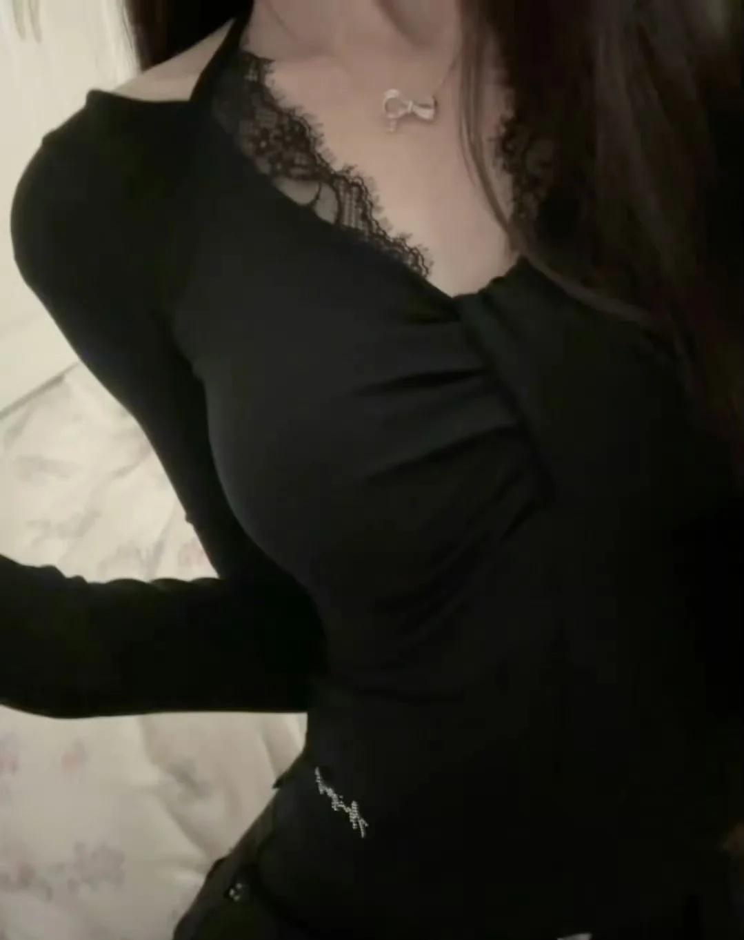 今天36.8度，刚好是我的温度。
忽冷忽热的天气 就是这种感觉