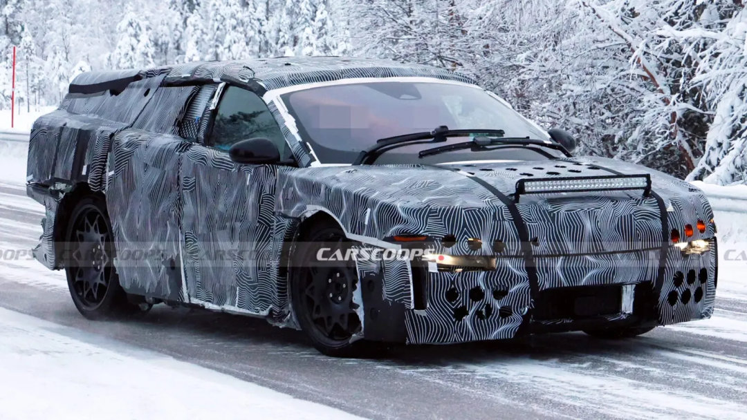 车市热门 据彭博社援引知情人士报道，法拉利首款纯电动车型Luce的欧洲起售价预计