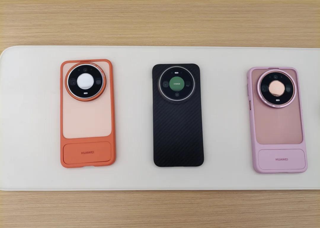 Mate90 Pro Max，旗舰完全体📸
第三代红枫原色影像，人像真实通透。