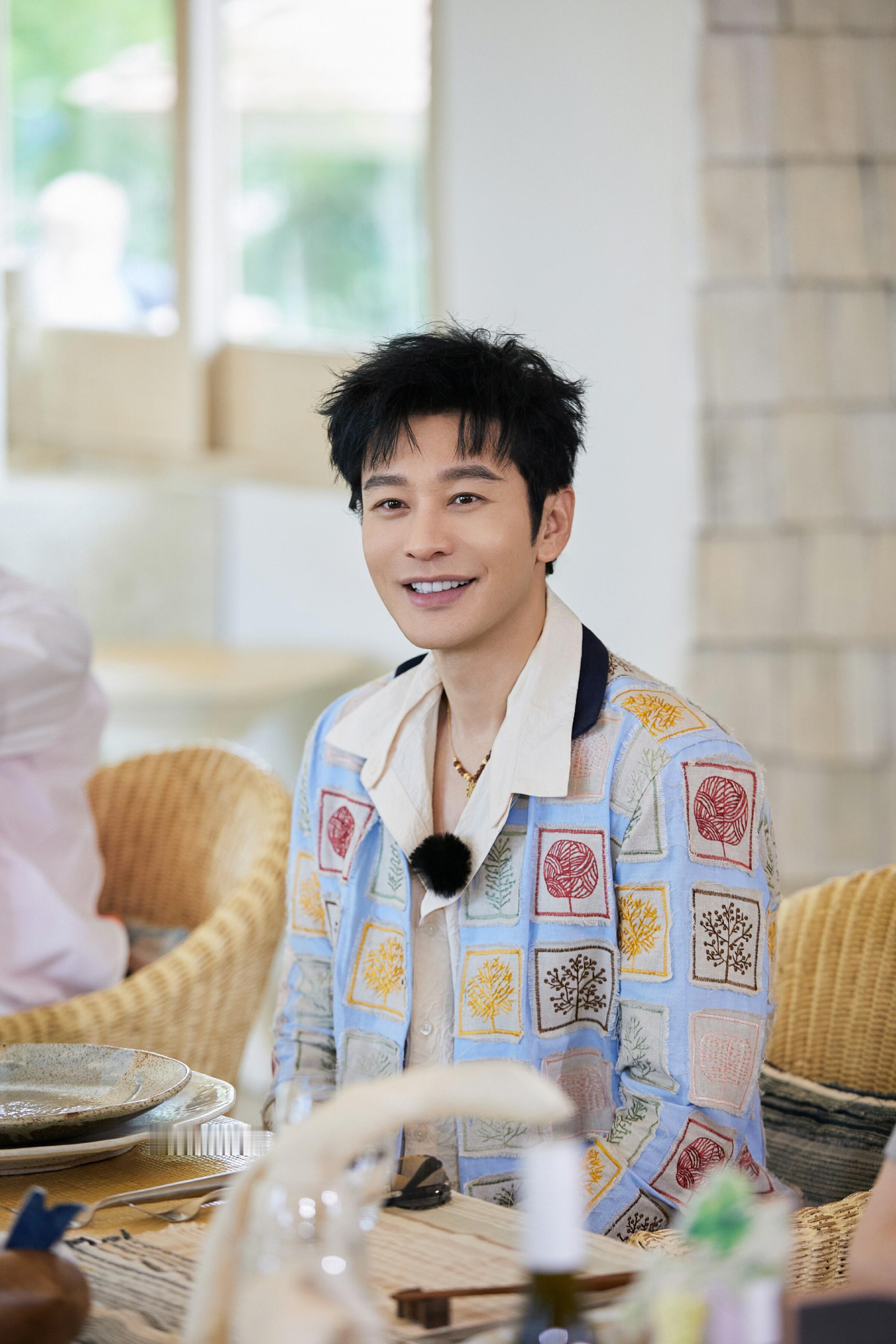 黄晓明喜欢吃甜粽 晓明哥原来是甜粽党红枣粽子确实好次 