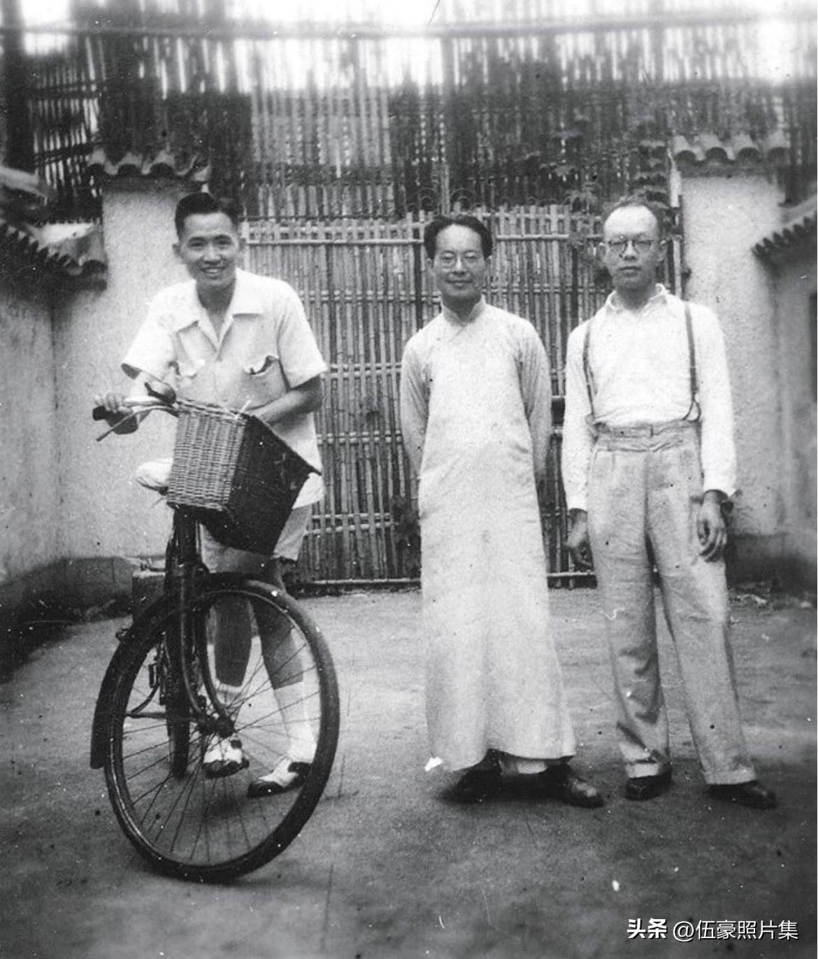 1946年，抗战胜利后的上海，合肥张氏家族三位女婿——（左起）昆曲名伶顾志成（顾