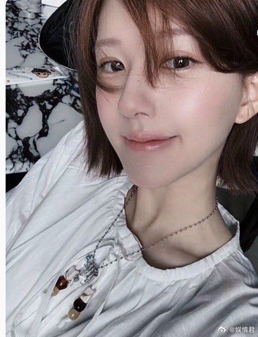 赵露思说有圈内好友一直给她发信息赵露思现在强得可怕 赵露思说有圈内好友一直给她发