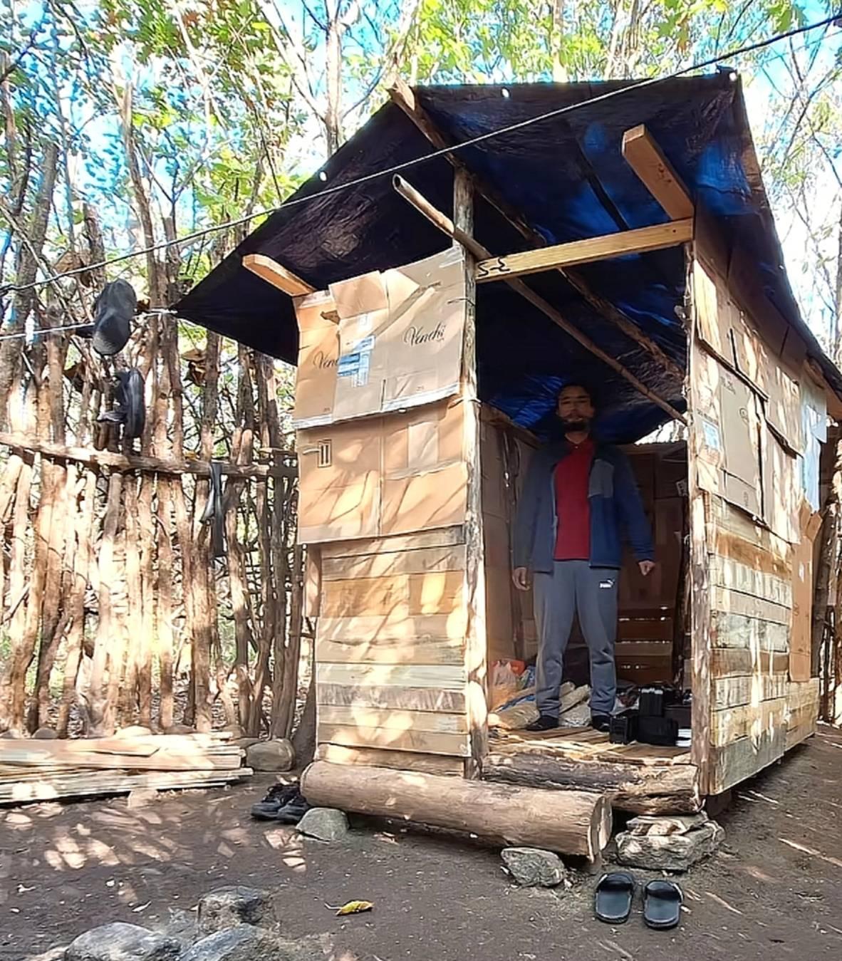 说起陈旺，以前在国内那日子，其实比上不足比下有余。部队历练过，工作稳定，月收入一