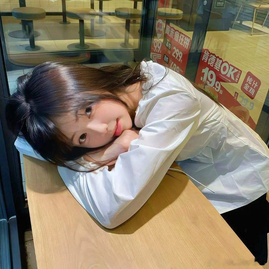 接下来会不计成本的投资，自己不断学习，勇往直前，无所畏惧，放下面子，拉黑一切负能