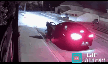 纵火成自焚，邪恶者自取灭亡。