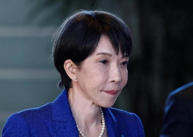 结束访美的高市不笑了，回国前突然喊话中方：愿意和中国展开对话

高市早苗访美刚结