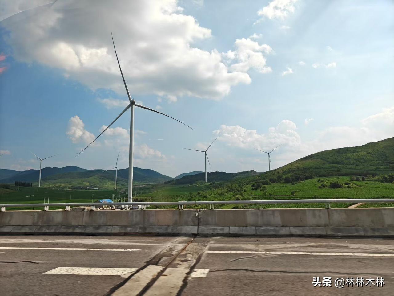 那些神奇的人和事为什么现在越来越少了？

小时候听我爷爷讲故事：古代有个人她娘让
