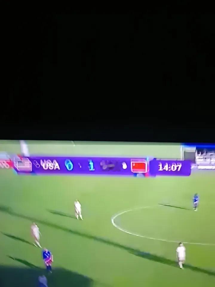 今天凌晨U17女足世界杯中国队对阵美国队的比赛进行到十一分钟的时候

有网友纷纷