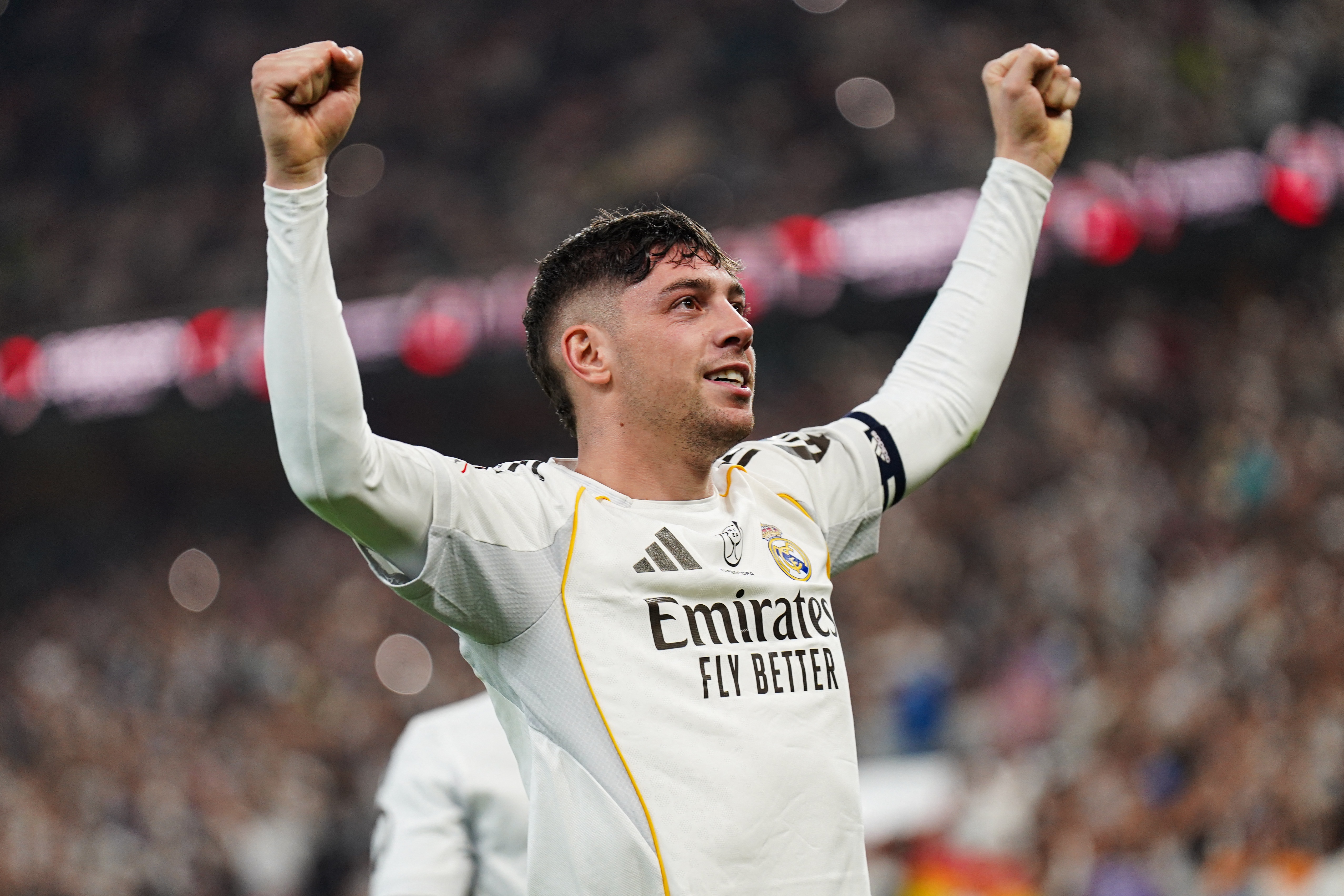 #巴尔韦德当选本轮欧冠最佳# 在本轮欧冠，皇马3-0击败曼城，巴尔韦德上演帽子戏