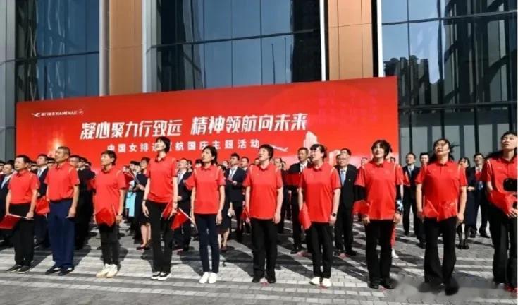 2003年女排世界杯冠军、2004年雅典奥运会金牌得主——中国女排的冠军球员代表
