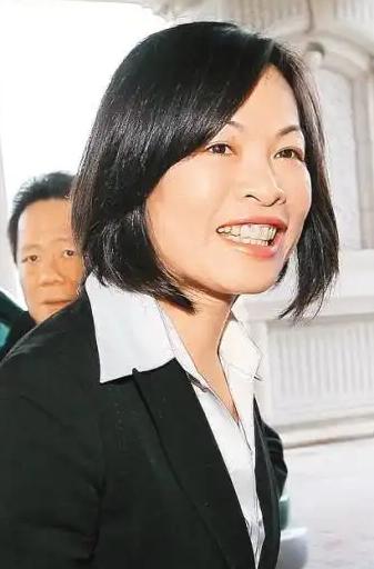 就在刚刚，
 
马英九正式宣布，
 
3月16日，中国台湾地区前领导人马英九，正