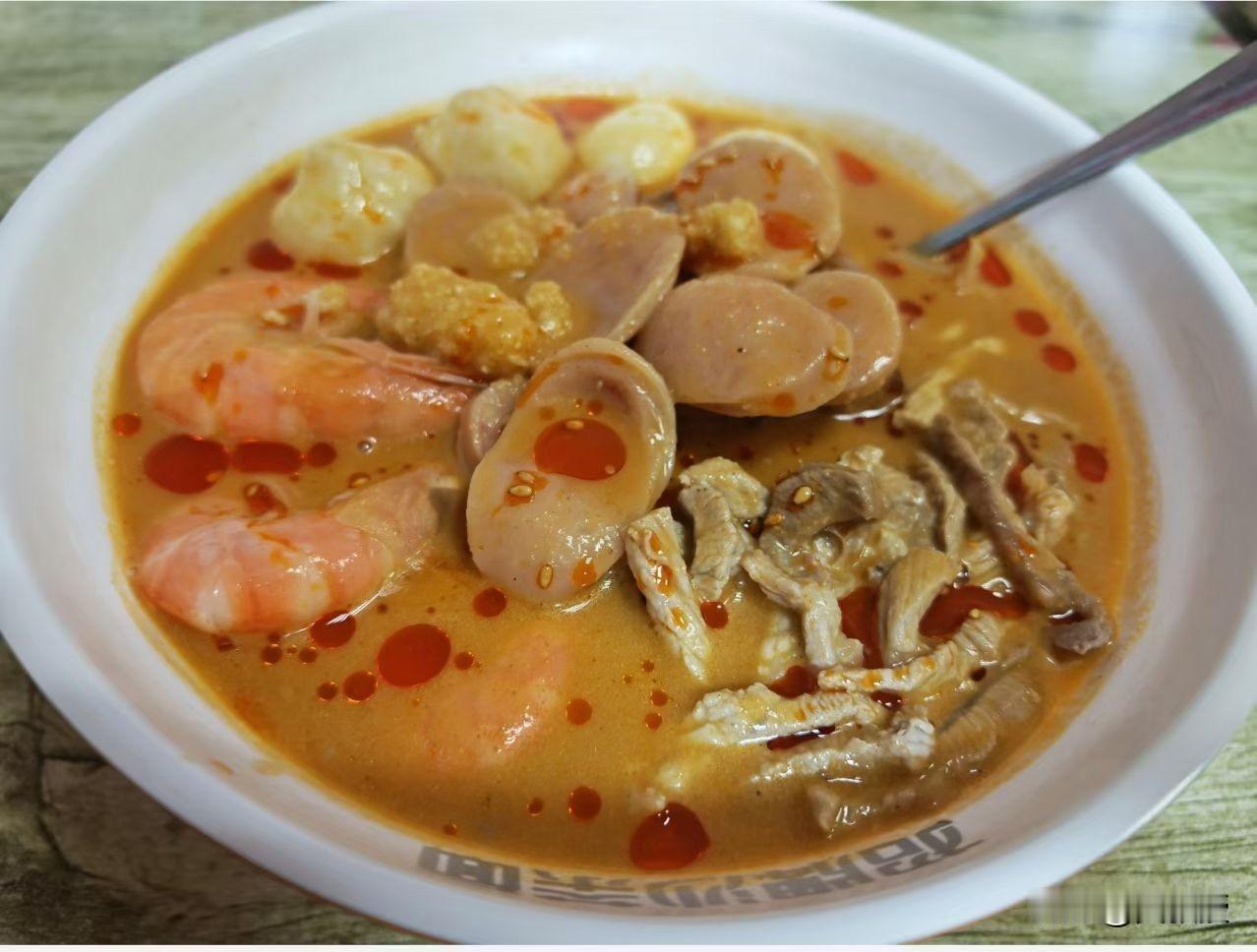沙茶面，我挺爱吃[呲牙]岛内有不少好吃的，集美我比较喜欢这家。#高德扫街榜#可以