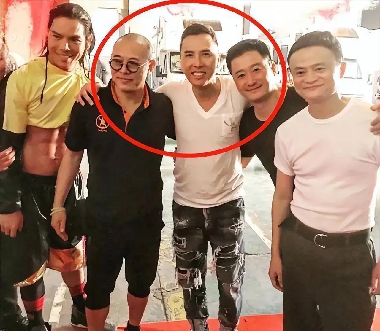 三个全国武术冠军居然都打不过一个教过大学英语的马老师！[捂脸][捂脸][捂脸]马