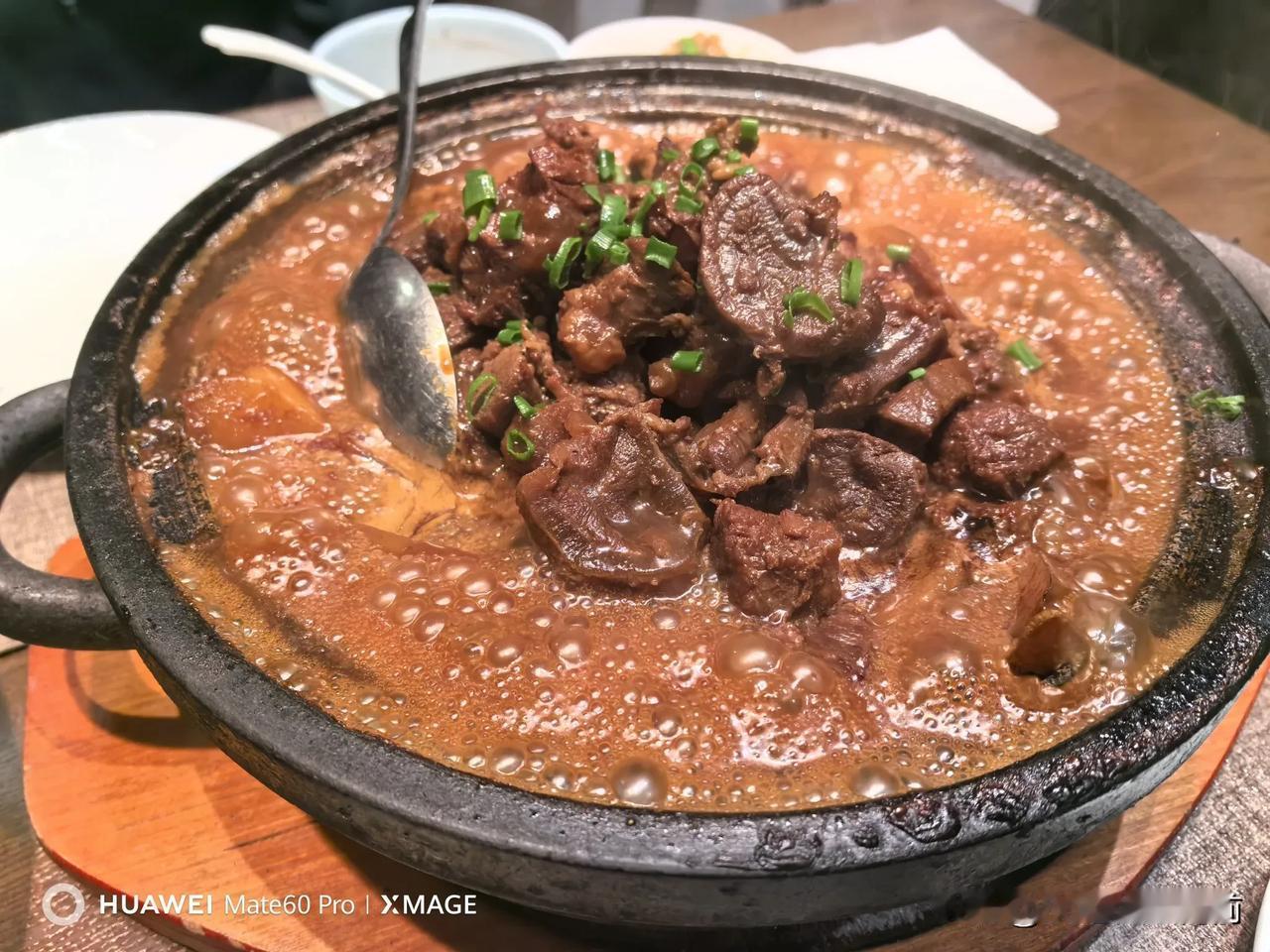 #秋日生活碎片打卡#今天晚上女婿要请我吃大餐，我不想去，家里剩饭太多，他说，这次