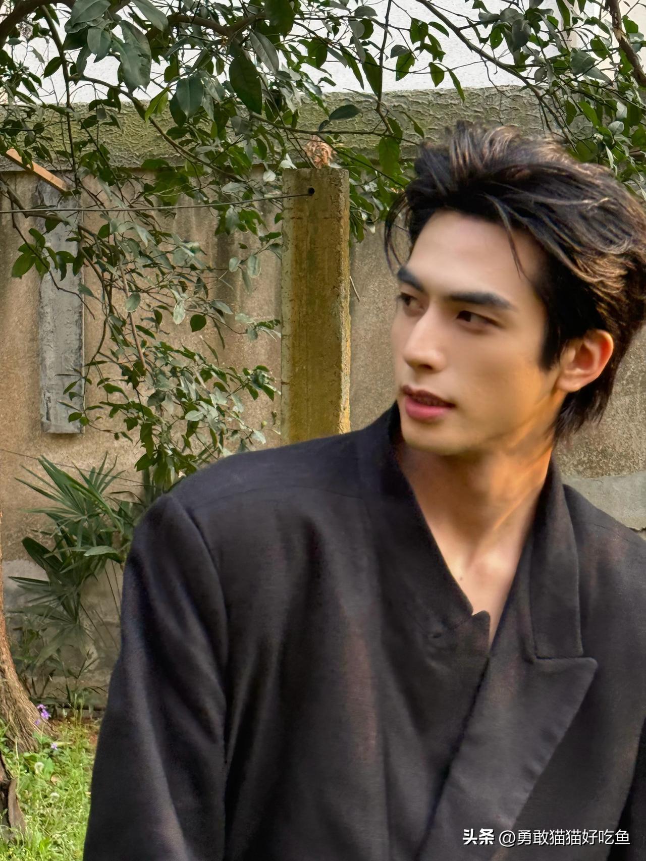 宋威龙分享图片