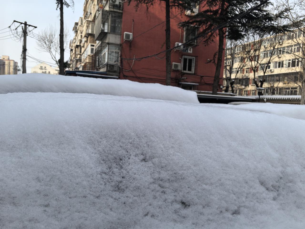 北京每落雨雪，海淀往往最多。山水云气，综合使然。