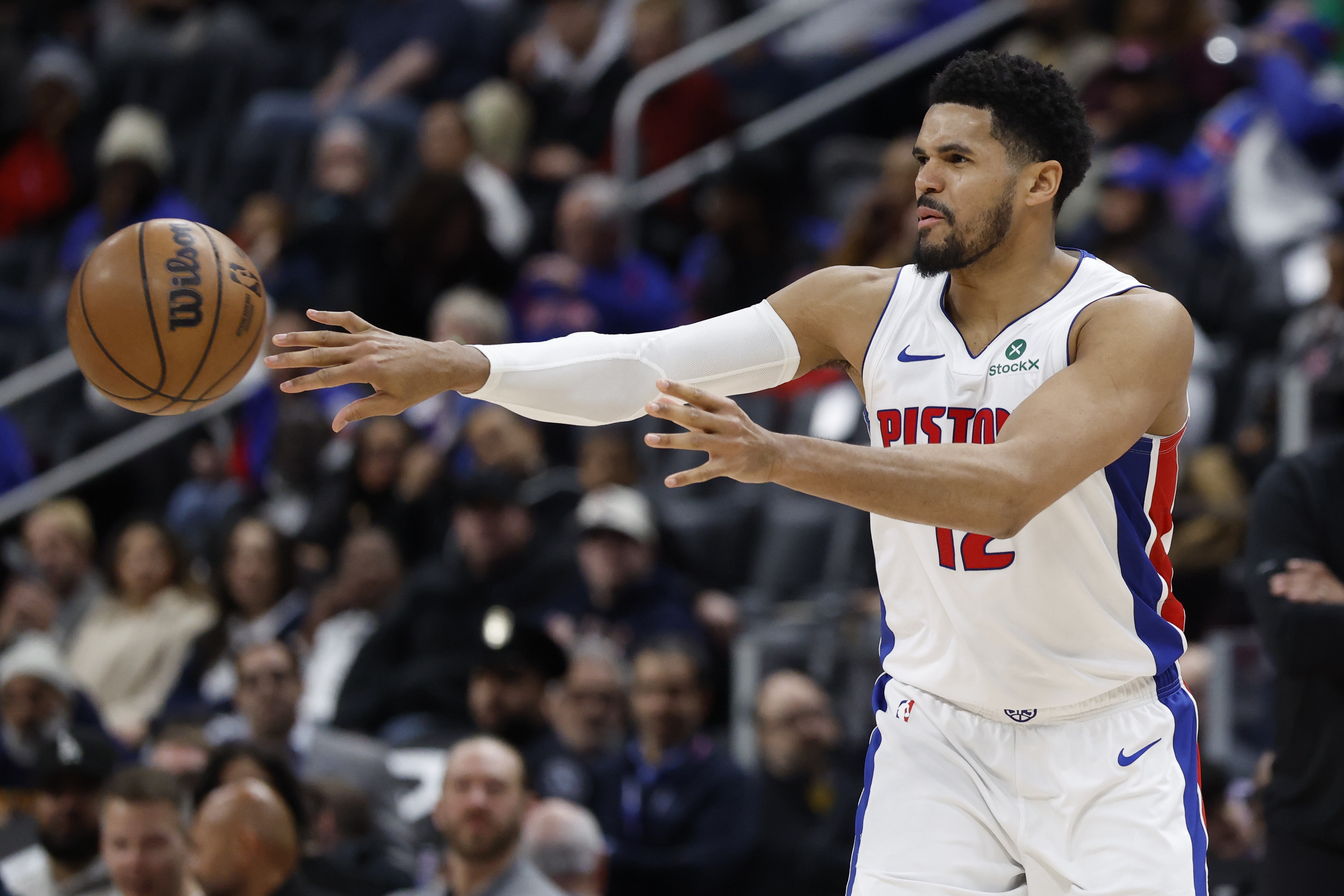 活塞主帅：只要需要关键一击 托拜亚斯·哈里斯总能挺身而出