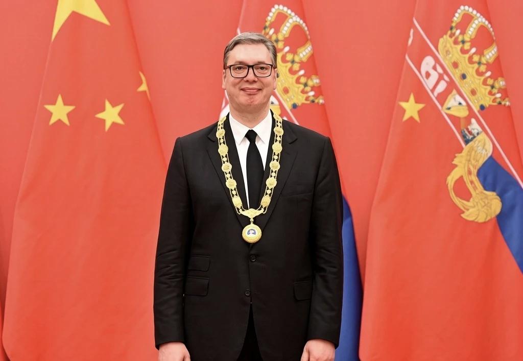 武契奇访华，提到中塞钢铁友谊。
这可是真正的钢铁友谊，因为中国帮助了塞尔维亚的一