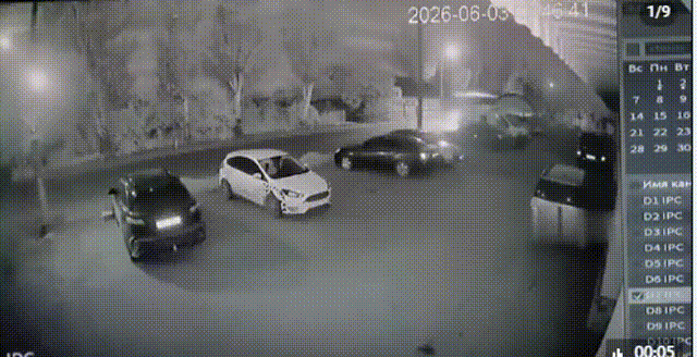 顿涅茨克地区负责人普希林通报，叶纳基耶沃附近一辆莫斯科 — 辛菲罗波尔班线客运大
