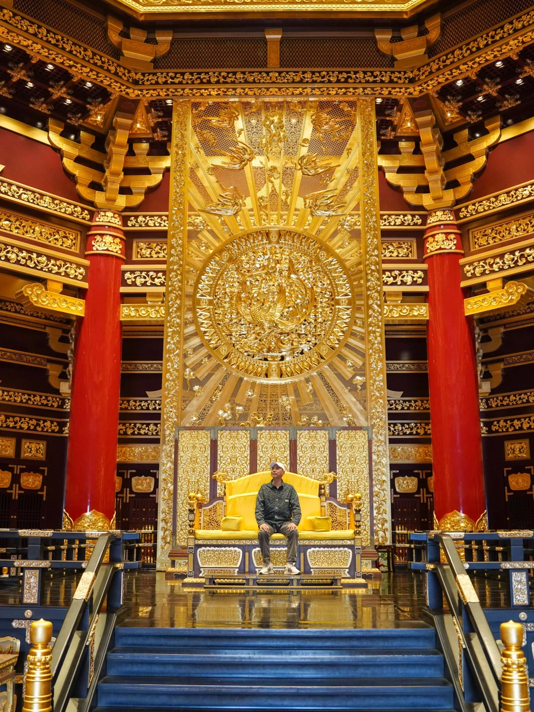 <木兰辞> 归来见天子 天子坐明堂 明堂就是皇帝日常办公理政的地方。 ...