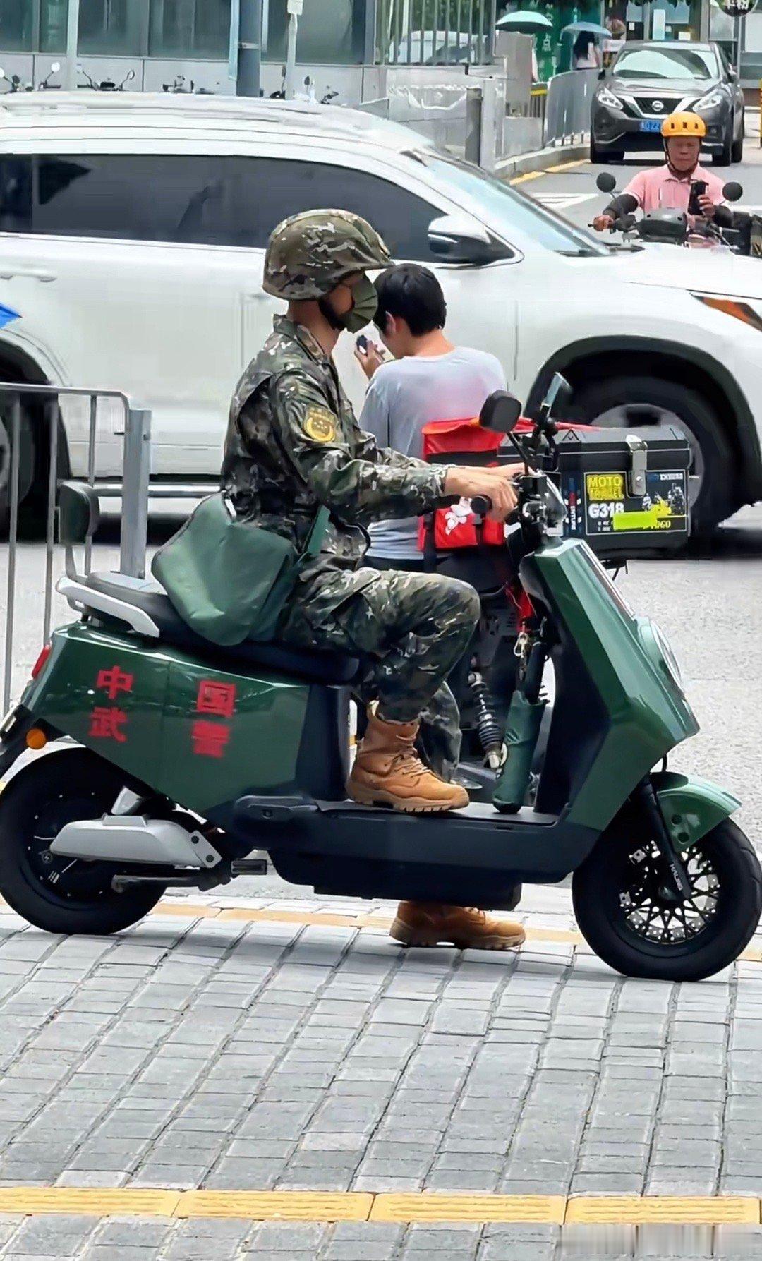 太帅了！我的老家深圳最亮的仔👍 ​​​