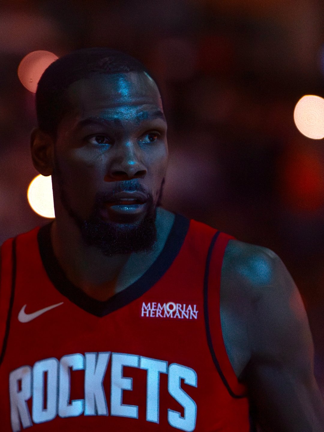 前NBA球员丹尼·格林在节目中谈到火箭：“篮球是一项团队运动，他们的替补席没什么