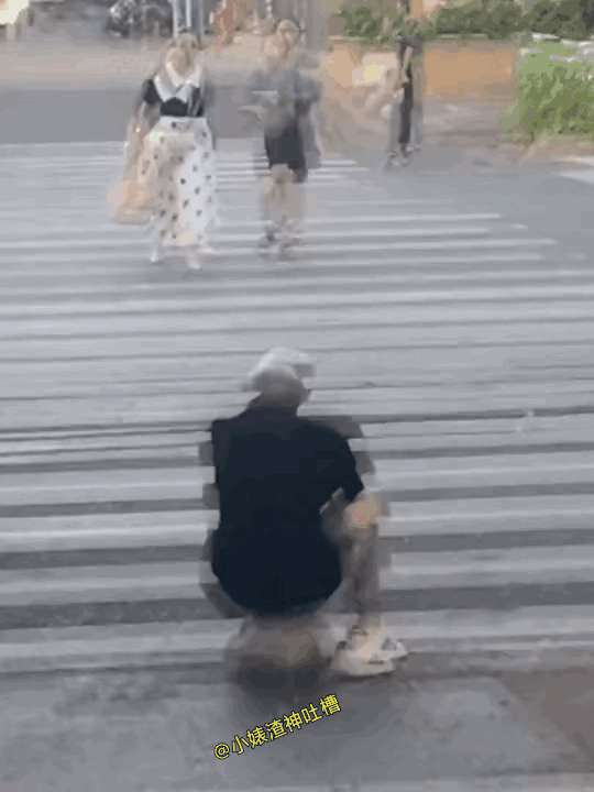 大哥的帽子看了第二遍，都不知道怎么不见的。